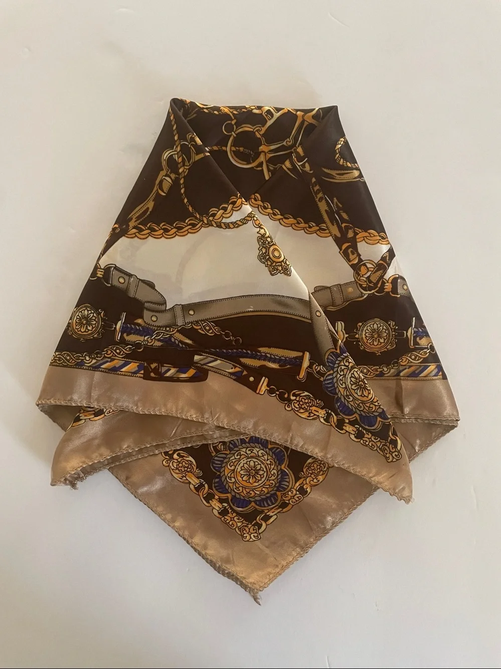 19” Satin Scarf Square Equestrian Heritage Ivory, Brown, Gold NWOT new!